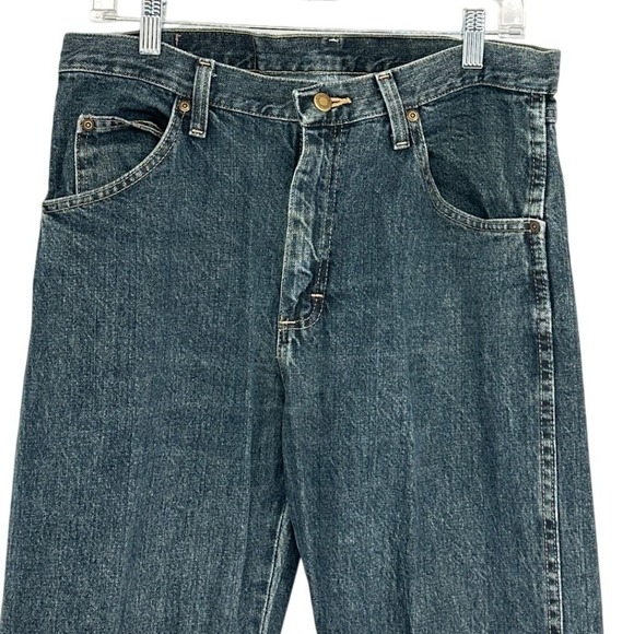 Wrangler Regular Fit Jeans Mens 32x34 Dark Wash Excellent 965T1QS Straight Leg - Picture 3 of 11